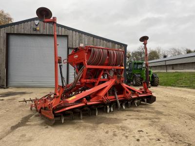 2004 Kuhn Venta LC402