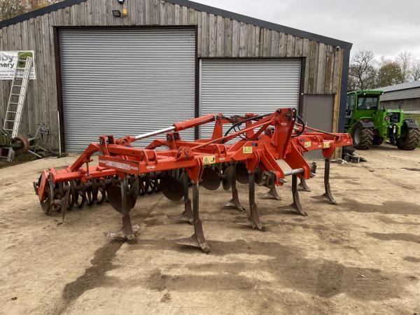 KUHN Mixter stubble cultivator